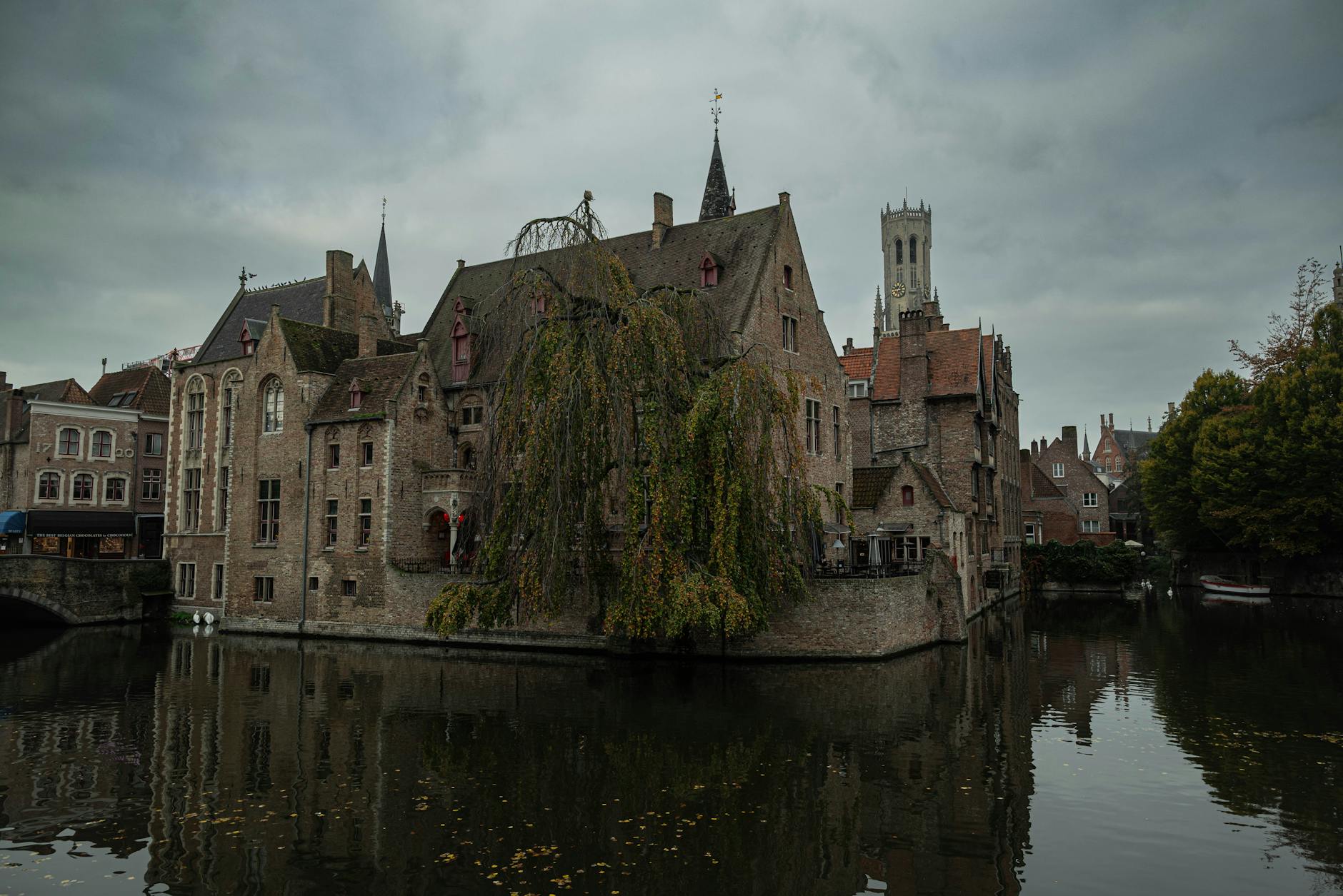 Canals of Bruges Belgium — a cross-border day trip from Paris