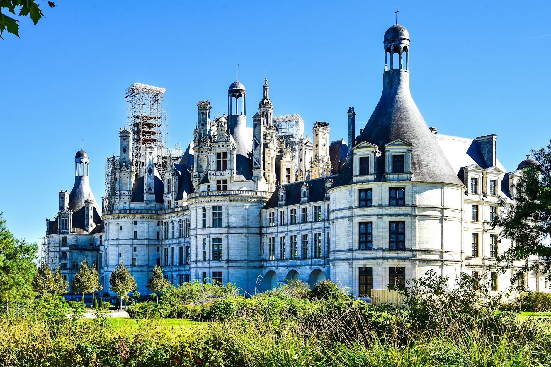 Loire Valley château surrounded by manicured gardens — a day trip from Paris