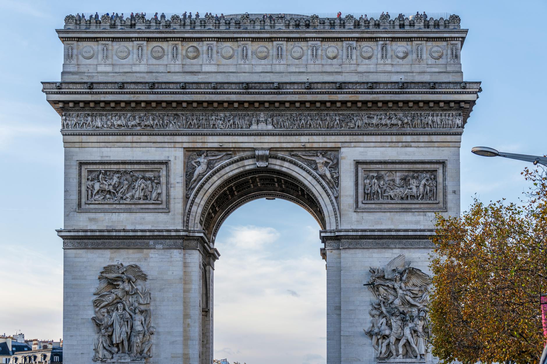 Paris detail - louvre museum guide what to see