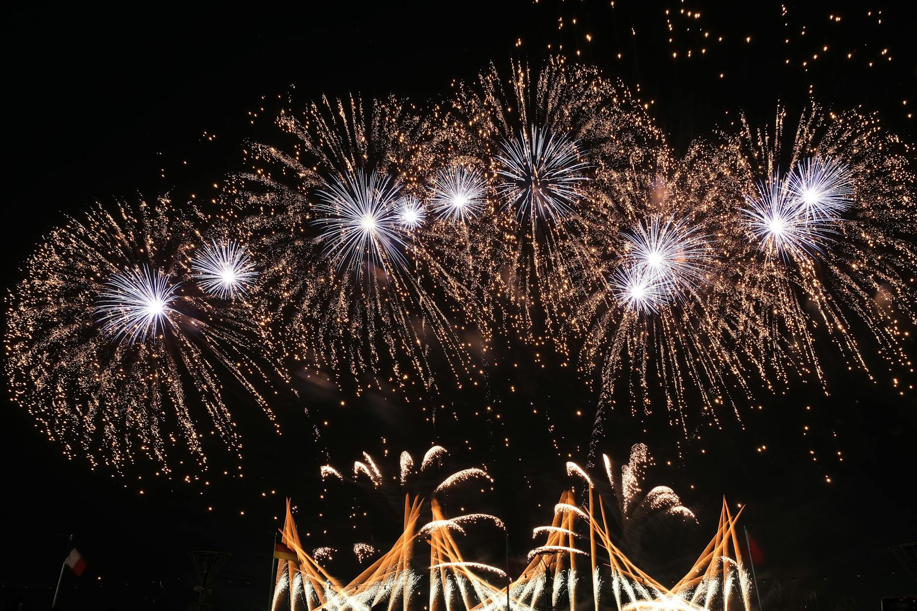 new years eve paris celebration guide - New Year's Eve in Paris: Where to Celebrate & Ring in Midnight