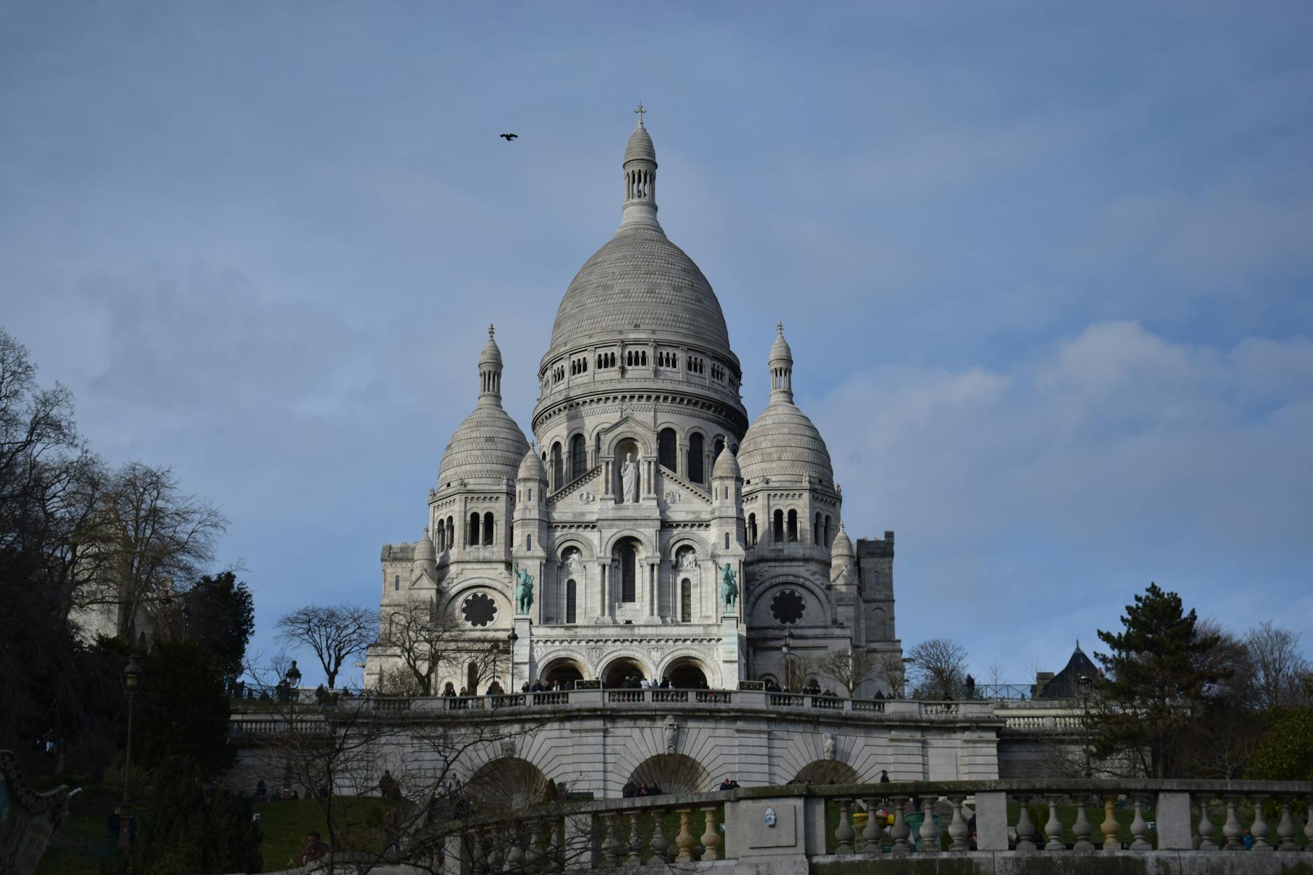 Paris tourist - sacre coeur montmartre visit guide