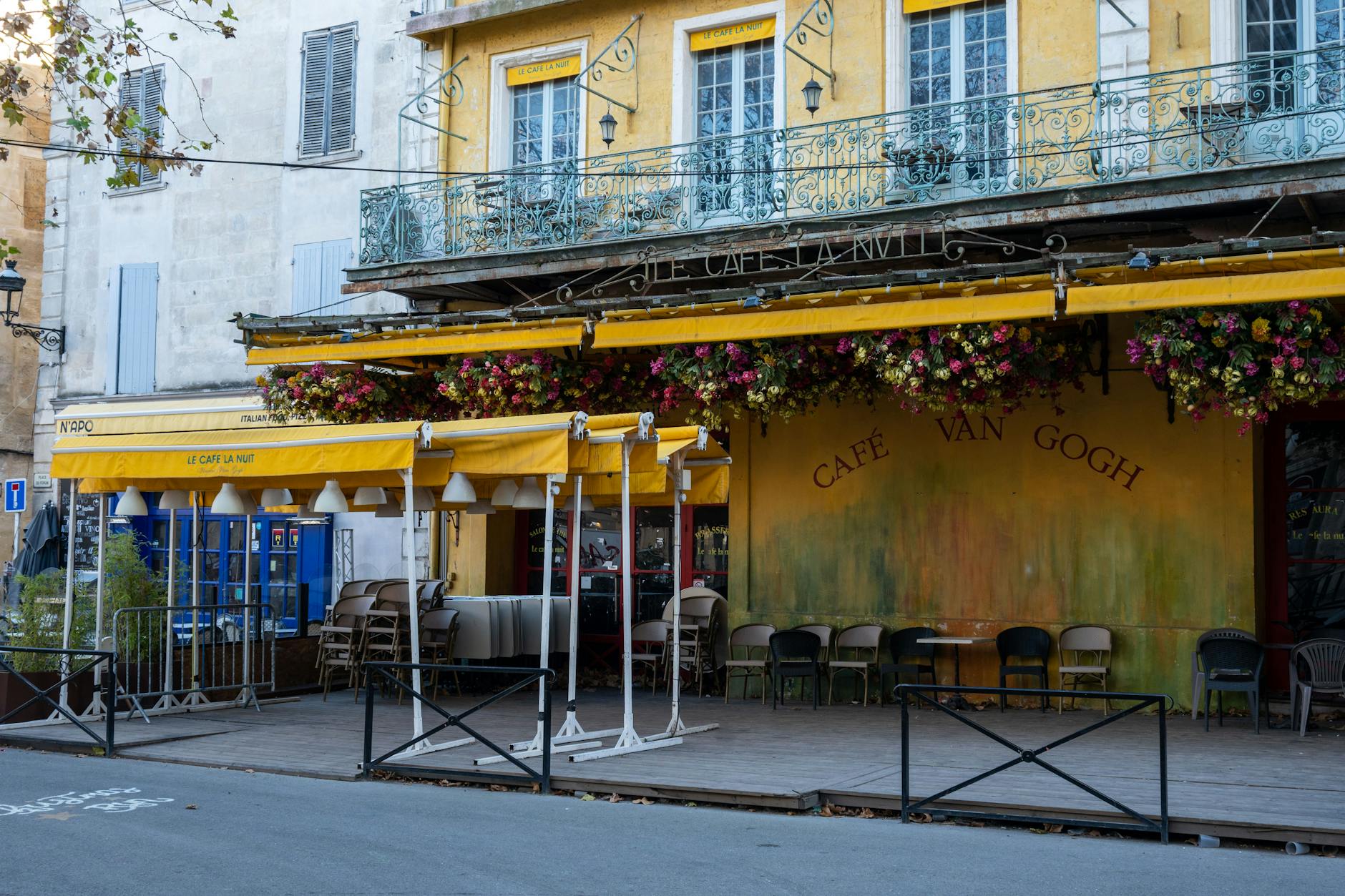 A visitor walking the Van Gogh route through Auvers-sur-Oise