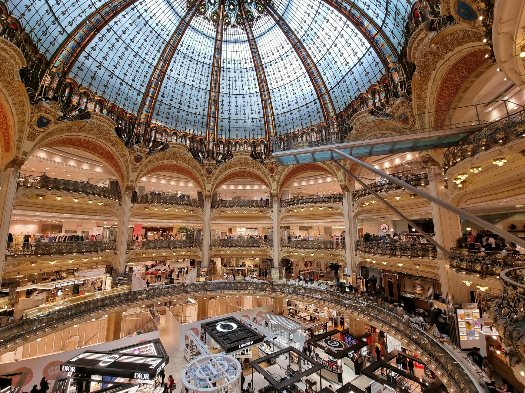 Paris tourist - tax free shopping in paris vat refund